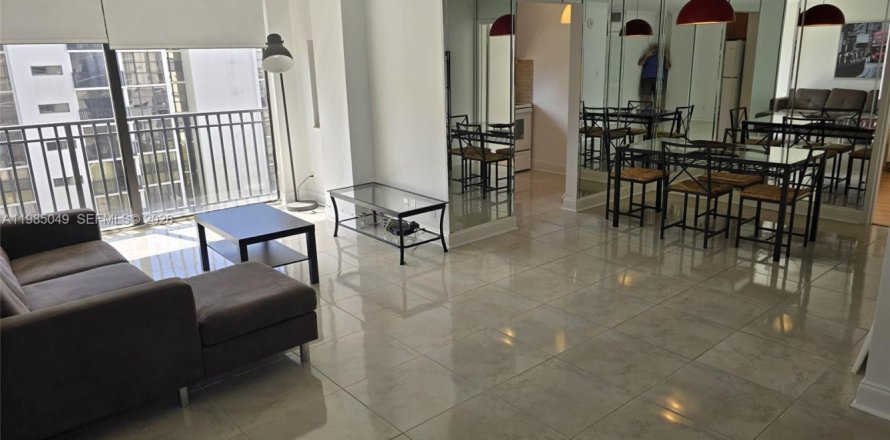 Condo à Sunny Isles Beach, Floride, 1 chambre  № 2051699