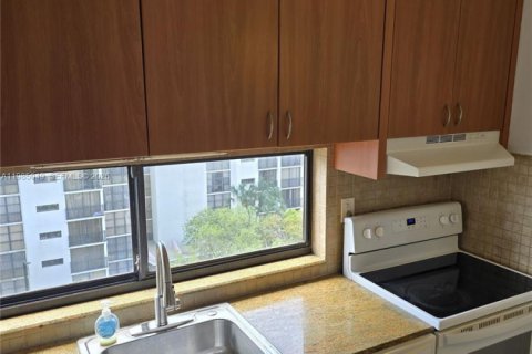 Copropriété à louer à Sunny Isles Beach, Floride: 1 chambre, 71.26 m2 № 2051699 - photo 7