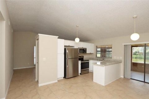 Villa ou maison à louer à Tampa, Floride: 3 chambres, 141.12 m2 № 2414973 - photo 7