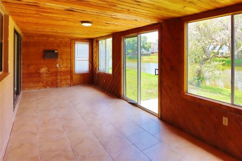 Villa ou maison à louer à Tampa, Floride: 3 chambres, 141.12 m2 № 2414973 - photo 19
