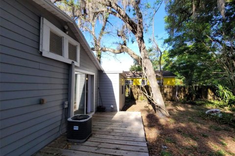 Villa ou maison à louer à Tampa, Floride: 3 chambres, 169.92 m2 № 2156560 - photo 13