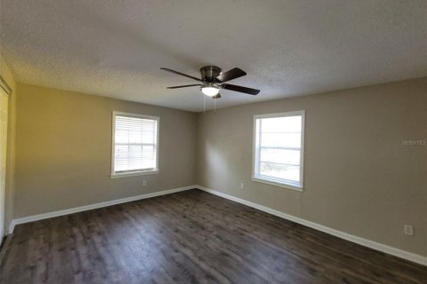 Villa ou maison à louer à Tampa, Floride: 3 chambres, 169.92 m2 № 2156560 - photo 12