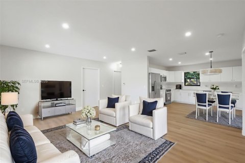 Купить виллу или дом в Окленд-Парк, Флорида 3 спальни, 125.42м2, № 2033940 - фото 8