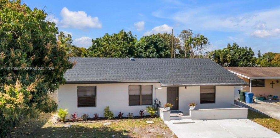 Дом в Окленд-Парк, Флорида 3 спальни, 125.42м2 № 2033940