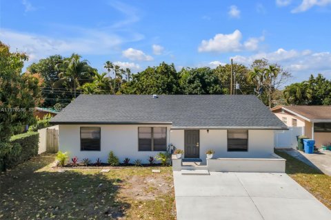 Купить виллу или дом в Окленд-Парк, Флорида 3 спальни, 125.42м2, № 2033940 - фото 2