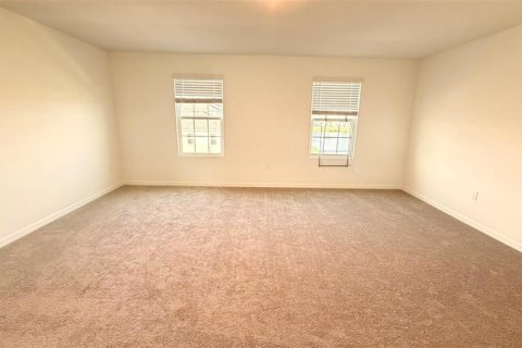 House in Kissimmee, Florida 5 bedrooms, 353.03 sq.m. № 2201127 - photo 29
