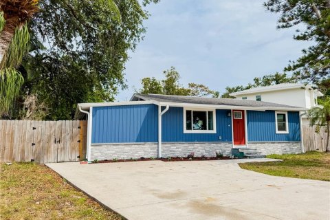 House in Bradenton, Florida 4 bedrooms, 128.95 sq.m. № 1679533 - photo 4