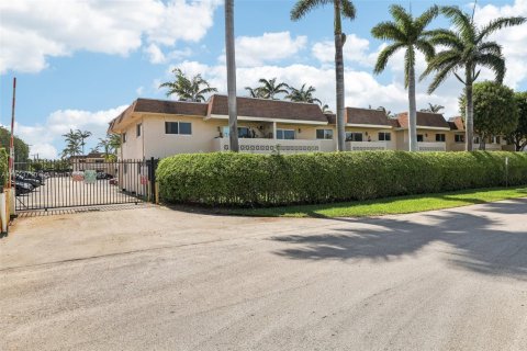 Condo in Palmetto Bay, Florida, 2 bedrooms  № 1689245 - photo 26