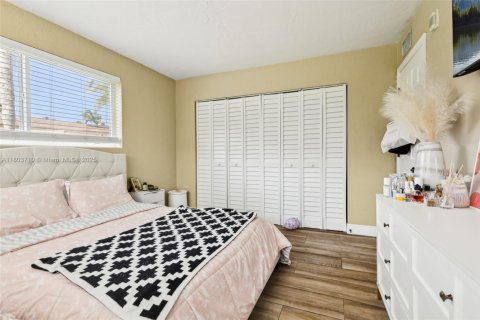 Condo in Palmetto Bay, Florida, 2 bedrooms  № 1689245 - photo 22