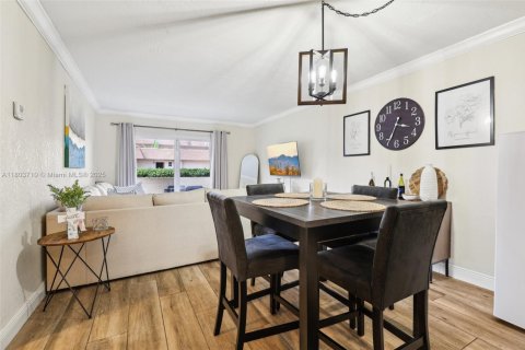 Condo in Palmetto Bay, Florida, 2 bedrooms  № 1689245 - photo 8