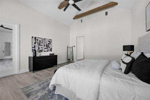 House in Newberry, Florida 4 bedrooms, 322.46 sq.m. № 1342770 - photo 22