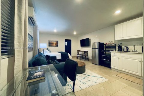 Appartement à louer à Miami, Floride: 27.87 m2 № 2037976 - photo 9