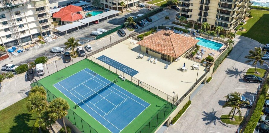 Condominio en Riviera Beach, Florida, 2 dormitorios № 1065793