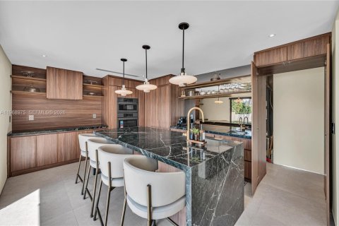 Casa en alquiler en Miami Beach, Florida, 4 dormitorios, 269.42 m2 № 2031863 - foto 6