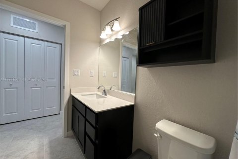 Adosado en alquiler en Florida City, Florida, 3 dormitorios, 128.21 m2 № 1996385 - foto 9