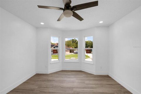 House in Lake Mary, Florida 4 bedrooms, 199.93 sq.m. № 1909873 - photo 26