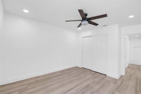 House in Lake Mary, Florida 4 bedrooms, 199.93 sq.m. № 1909873 - photo 20