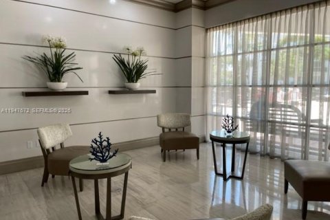 Condo in Sunny Isles Beach, Florida, 1 bedroom  № 2152954 - photo 9