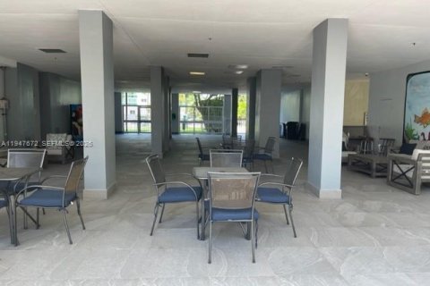 Condo in Sunny Isles Beach, Florida, 1 bedroom  № 2152954 - photo 19