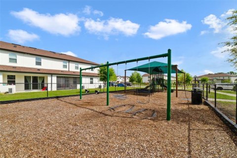 Adosado en venta en Kissimmee, Florida, 4 dormitorios, 173.45 m2 № 2213500 - foto 27