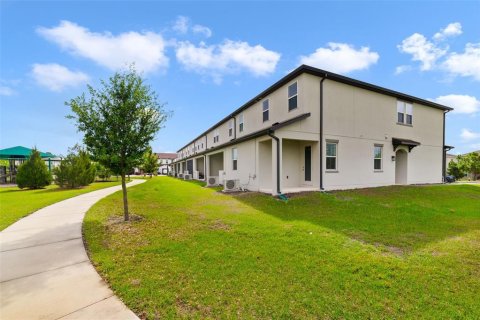 Adosado en venta en Kissimmee, Florida, 4 dormitorios, 173.45 m2 № 2213500 - foto 25