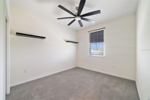 Adosado en venta en Kissimmee, Florida, 4 dormitorios, 173.45 m2 № 2213500 - foto 21