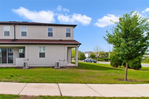 Adosado en venta en Kissimmee, Florida, 4 dormitorios, 173.45 m2 № 2213500 - foto 24