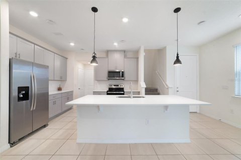Adosado en venta en Kissimmee, Florida, 4 dormitorios, 173.45 m2 № 2213500 - foto 7