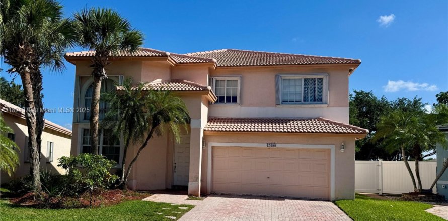 Casa en Pembroke Pines, Florida 4 dormitorios, 251.67 m2 № 1790631