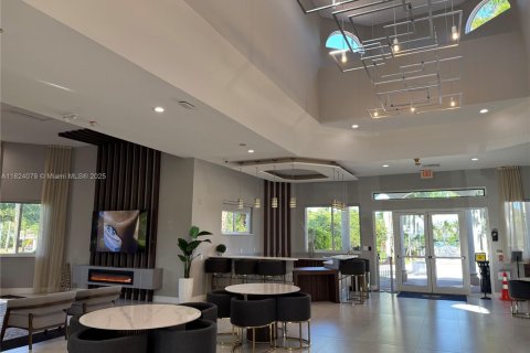 Casa en venta en Pembroke Pines, Florida, 4 dormitorios, 251.67 m2 № 1790631 - foto 27