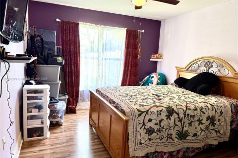 Casa en venta en Pembroke Pines, Florida, 4 dormitorios, 251.67 m2 № 1790631 - foto 12