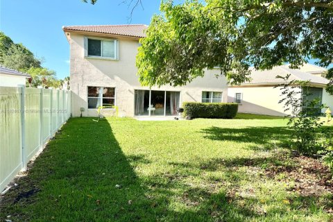 Casa en venta en Pembroke Pines, Florida, 4 dormitorios, 251.67 m2 № 1790631 - foto 24