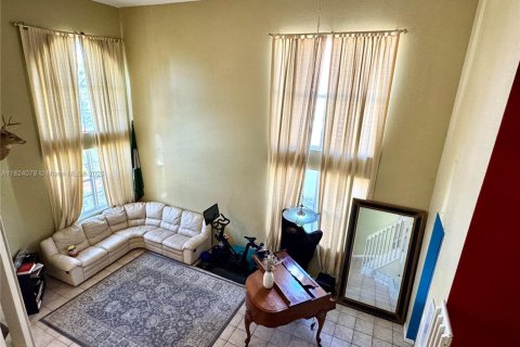 Casa en venta en Pembroke Pines, Florida, 4 dormitorios, 251.67 m2 № 1790631 - foto 15