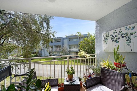 Condo in Miami, Florida, 1 bedroom  № 1862400 - photo 30