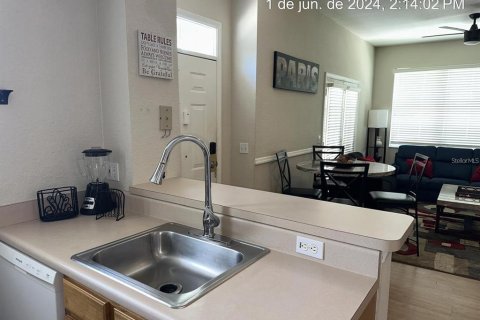 Touwnhouse à louer à Kissimmee, Floride: 4 chambres, 136.57 m2 № 2157003 - photo 3