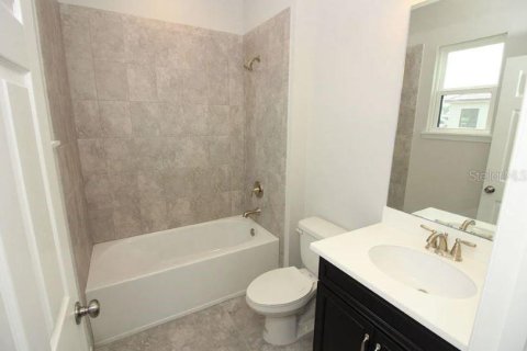 Casa en venta en Kissimmee, Florida, 3 dormitorios, 184.78 m2 № 1782996 - foto 13