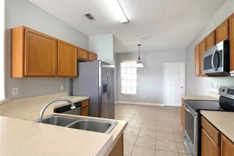 Villa ou maison à louer à Davenport, Floride: 5 chambres, 169.55 m2 № 2416886 - photo 5