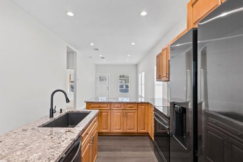 Casa en venta en Tampa, Florida, 3 dormitorios, 128.39 m2 № 2095259 - foto 3