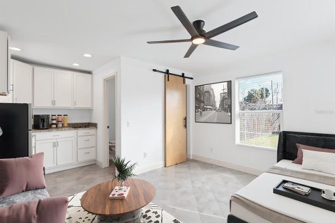 Casa en venta en Tampa, Florida, 3 dormitorios, 128.39 m2 № 2095259 - foto 15