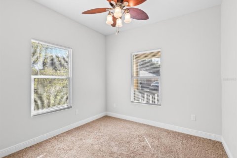 Casa en venta en Tampa, Florida, 3 dormitorios, 128.39 m2 № 2095259 - foto 11