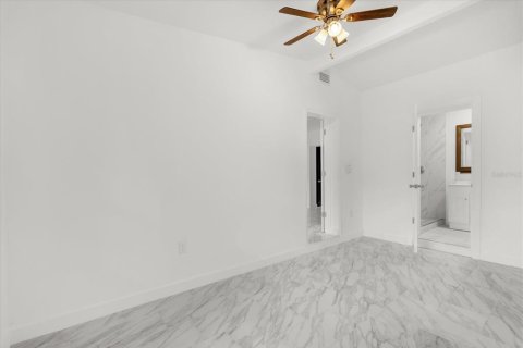 Casa en venta en Orlando, Florida, 3 dormitorios, 102.19 m2 № 1914425 - foto 9