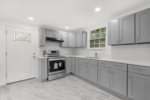 Casa en venta en Orlando, Florida, 3 dormitorios, 102.19 m2 № 1914425 - foto 5