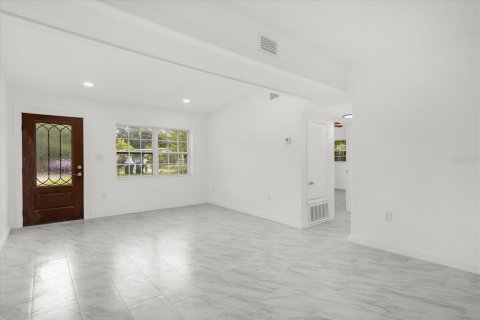 Casa en venta en Orlando, Florida, 3 dormitorios, 102.19 m2 № 1914425 - foto 2