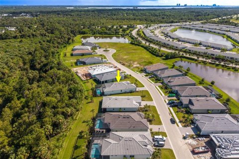 Villa ou maison à vendre à North Fort Myers, Floride: 3 chambres, 193.61 m2 № 2389096 - photo 25