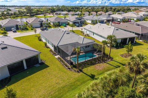 Villa ou maison à vendre à North Fort Myers, Floride: 3 chambres, 193.61 m2 № 2389096 - photo 18