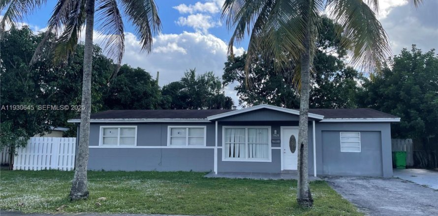 Дом в Санрайз, Флорида 5 спален, 158.31м2 № 1989430