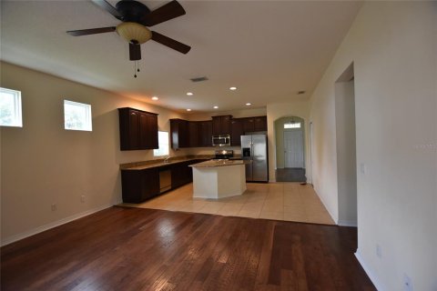Casa en alquiler en Groveland, Florida, 3 dormitorios, 150.41 m2 № 1851053 - foto 5