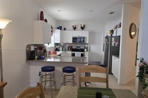 Casa en venta en Miami, Florida, 3 dormitorios, 154.96 m2 № 2058704 - foto 14