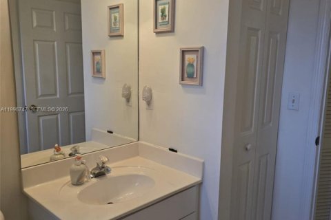 Casa en venta en Miami, Florida, 3 dormitorios, 154.96 m2 № 2058704 - foto 17