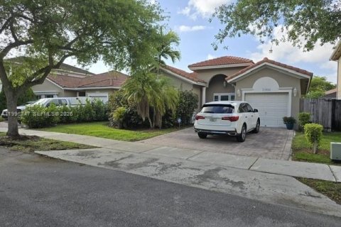Casa en venta en Miami, Florida, 3 dormitorios, 154.96 m2 № 2058704 - foto 4